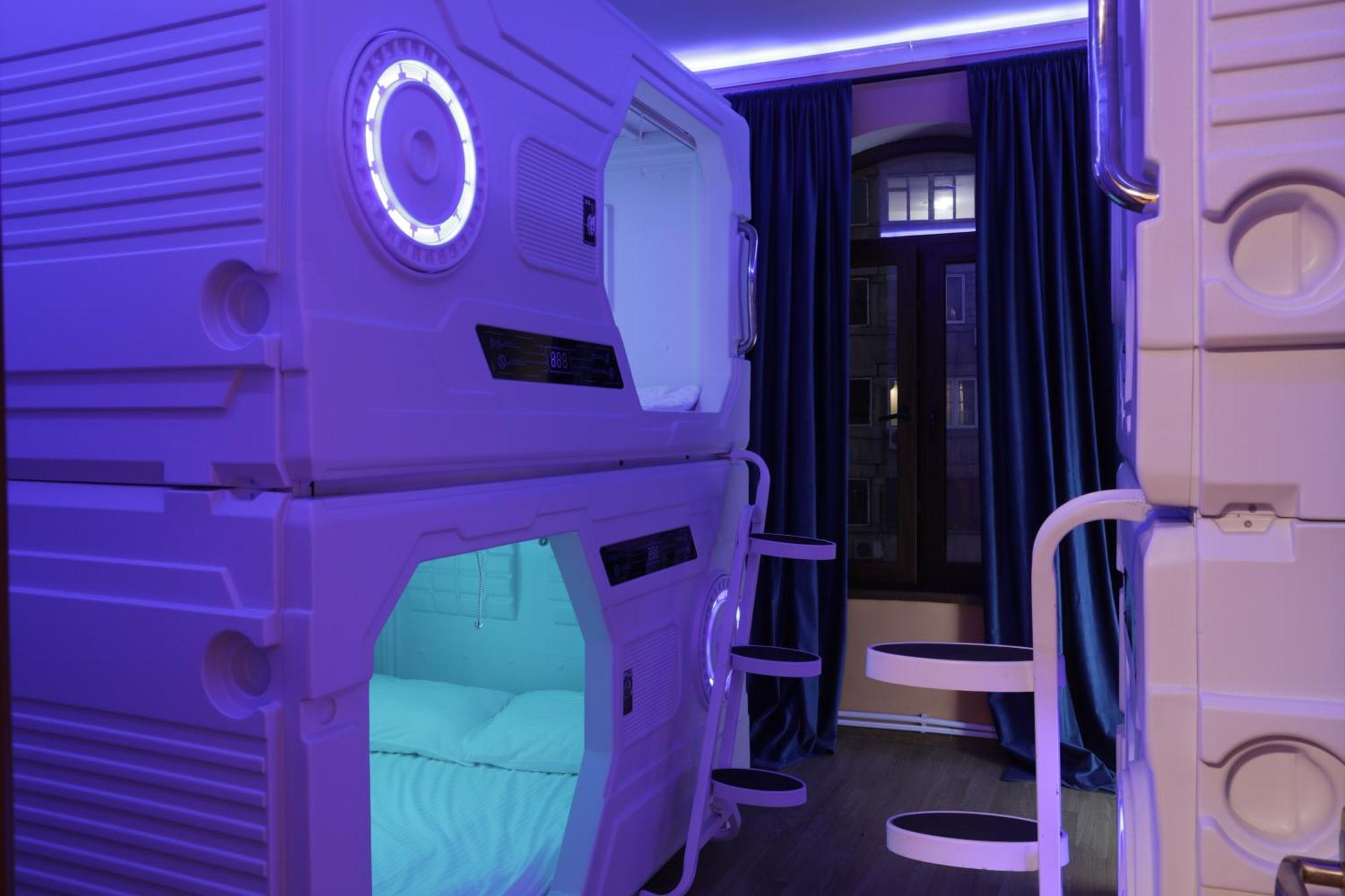 Capsula Hotel Jerevan Exteriör bild